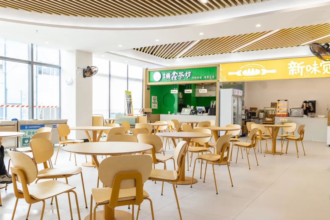 廣東肇慶航空職業(yè)學院