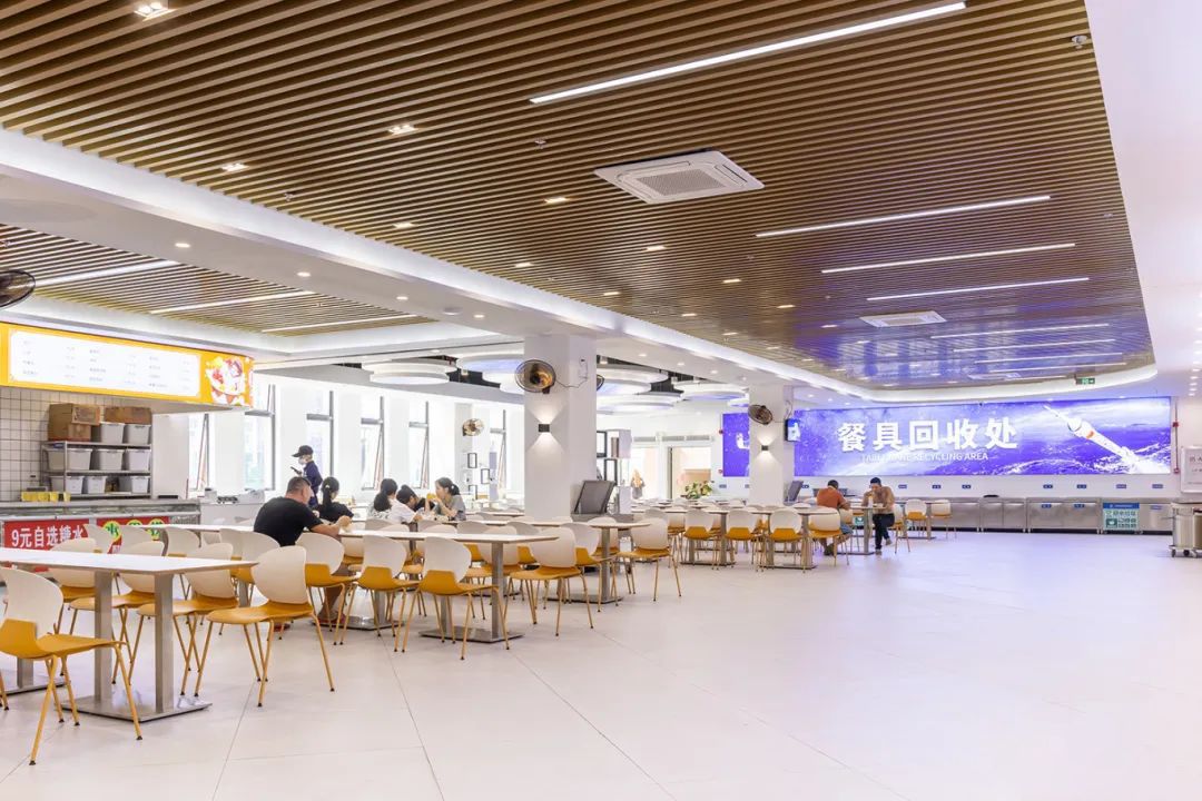 廣東肇慶航空職業(yè)學院